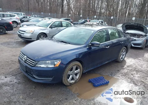 2013 Volkswagen Passat 2.5L Se z USA, uszkodzony, nr VIN 1VWBH7A31DC034310